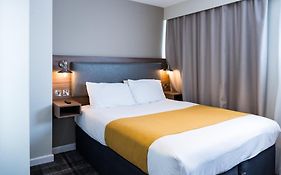 Almondsbury Inn & Lounge